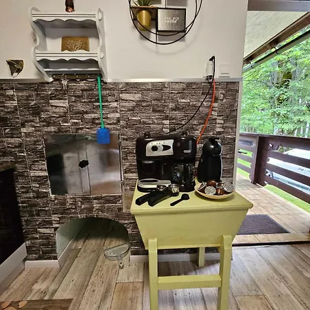 Pocitniska Hisa Alica بيت للعطل