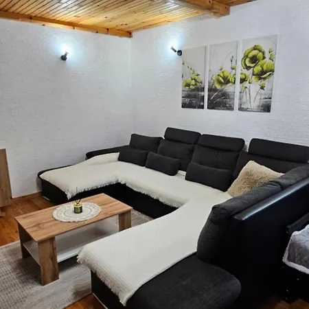 Pocitniska Hisa Alica * Crna na Koroskem