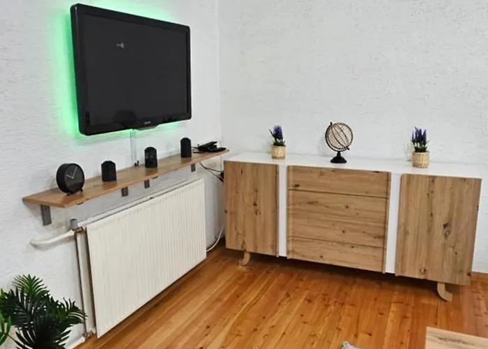 Pocitniska Hisa Alica Vikendica Crna na Koroskem