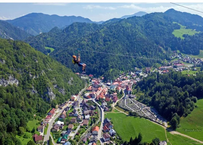 Pocitniska Hisa Alica Vikendica *